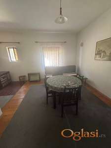 Prodajemo kuću u Parunovcu