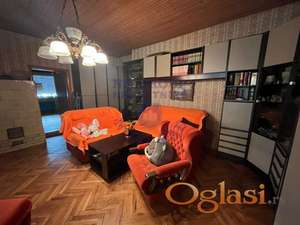 Prizemna kuća Petrovaradin!