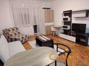 GRBAVICA DANILA KISA NOVA GARSONJERA300E