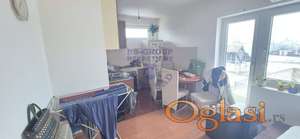 Spratna kuća, 101m2,Čurug