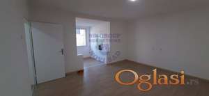 Odlična dvojna kuća na Klisi!