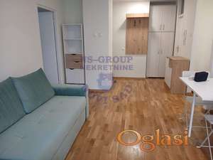 Odlična prilika ! Izdaje se namešten dvoiposoban stan na najboljoj lokaciji u gradu.