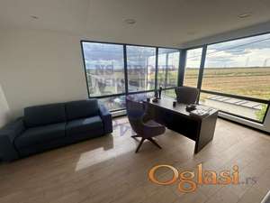 Odličan magacinski prostor - 300m2 !