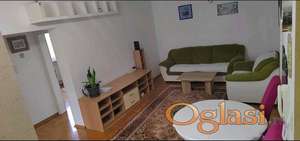 Izdajem trosoban stan