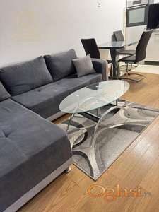 Odličan dvosoban stan u samom centru Novog Sada!