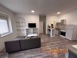 Trosoban stan na odličnoj lokaciji ! Devet Jugovića !