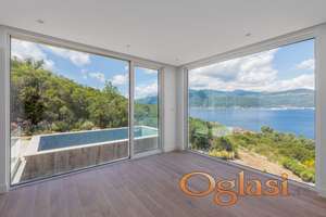 Moderna vila s pogledom na more na Lustici, Krašići