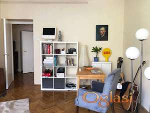 Prelep 3sobni salonski stan, 90m2 + tri terase sa dvostranim pogledom u centru Zemuna