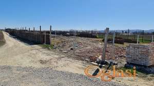 Izdajem plac od 1000m2 do 5000m2 iza Vujadin Boškova u Veterniku za razne namene