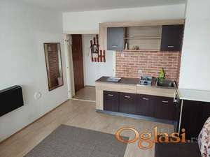 Odmah useljiva garsonjera