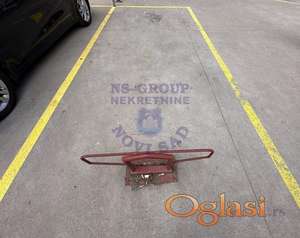 Parking mesto  - nova Detelinara!~