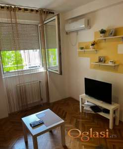 Lep jednosoban namešten stan-Koste Racina -30m2-250e