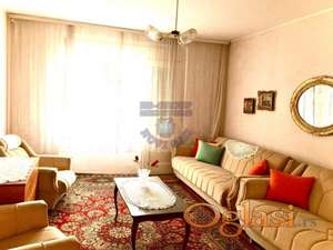 Prodaje se spratna kuća u centru Rume! U prirodi kuća ima oko 170m2