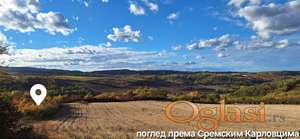 Осунчан раван дугачак плац, искључење са магистралног пута, лако доступан у свим условима, одлична локација.