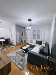 Izdaje se stan na Panteleju, 60m2