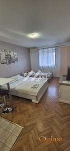 Izdajem Pet Friendly garsonjeru u Centru sa svim troskovima-Parking !!! ID#8375