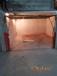 🚗 IZDAJE SE GARAŽA – PODBARA