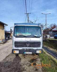 Mercedes 1213 sa atestiranom rampom