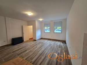Novi Sad - Kisačka - potpuno renovirana garsonjera 29m2 - 81000 eura