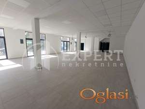Izdaje se poslovni prostor u naselju Ančiki, 250m2