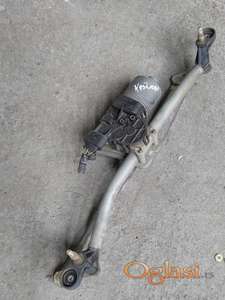 Lancia ypsilon poluge brisaca sa motorom