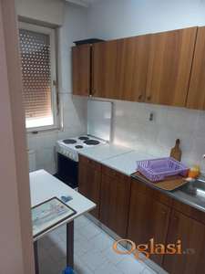 Jednosoban stan na Limanu 3