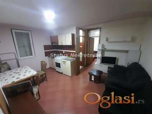 Petrovaradin-Jednoiposoban stan 30 m2 -Zakupnina 270e sa Troškovima komunalija i grejanja-065/385 8880