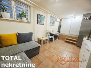 Stan NOVI SAD,BULEVAR - 30 m2 75000 €, ID: 1102456