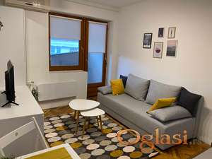 Prelepa garsonjera na odličnoj lokaciji