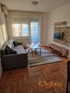 IZDAJE SE DVOIPOSOBAN STAN NA BULEVARU EVROPE-parking mesto ID#6465