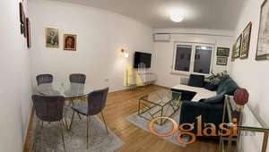 Kompletno RENOVIRAN dvosoban stan - PARISKE KOMUNE