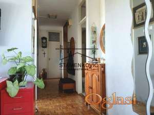 Prodaje se lep dvoiposoban stan na Limanu 2 ID#6890