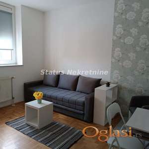 Novi Sad, Karađorđeva ulica