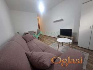 Izdaje se 1.5 soban stan na Detelinari 