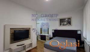 Odličan garsonjera na top lokaciji.