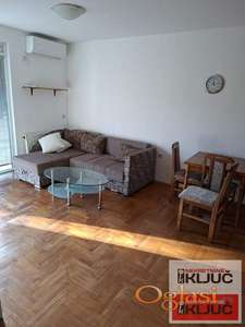 Odlican stan na Novom naselju