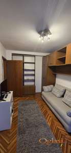 NAMEŠTEN JEDNOIPOSOBAN STAN, PET FRIENDLY, U CENTRU