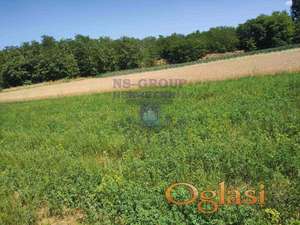 Na prodaju plac u Rumenci