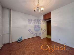 Trosoban stan na Limanu 3! 72m