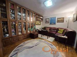 Spratna stambena kuća sa dodatnim stambenim prostorom – 153 m², uknjiženo, parking za 3 vozila 