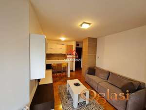 Garsonjera - 27m2 - Centar