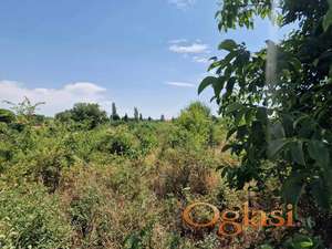 Odličan plac na Karagači, mogućnost izgradnje Po+P+1+pK