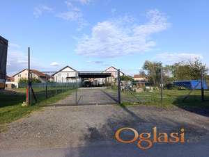 Plac Veternik 595m² ograđen zamena za stan ili kucu