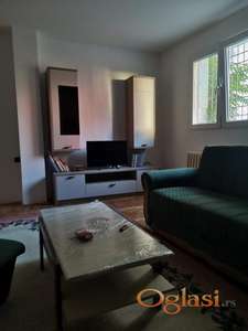 Dvorišni stan u centru Novog Sada 40m2 HITNO!