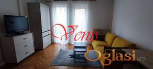 Bulevar Oslobođenja – kod Dnevnika 32 m2 - 350 Evra - useljiv ID#2750