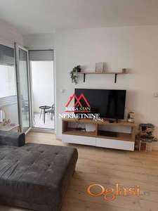 Jednoiposoban stan u centru Zrenjanina