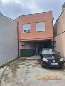 Fenomenalan potpuno nov stan kod železničke stanice