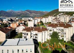 Na prodaju potkrovlje stambene zgrade Tivat