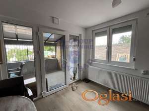 NAMEŠTEN, TERASA 17m2-GRATIS!