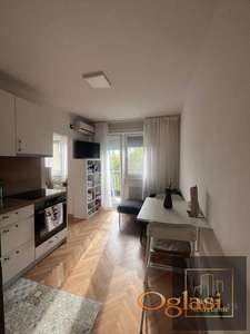 Jednoiposoban stan na Satelitu ! Stevana Momčilovića !